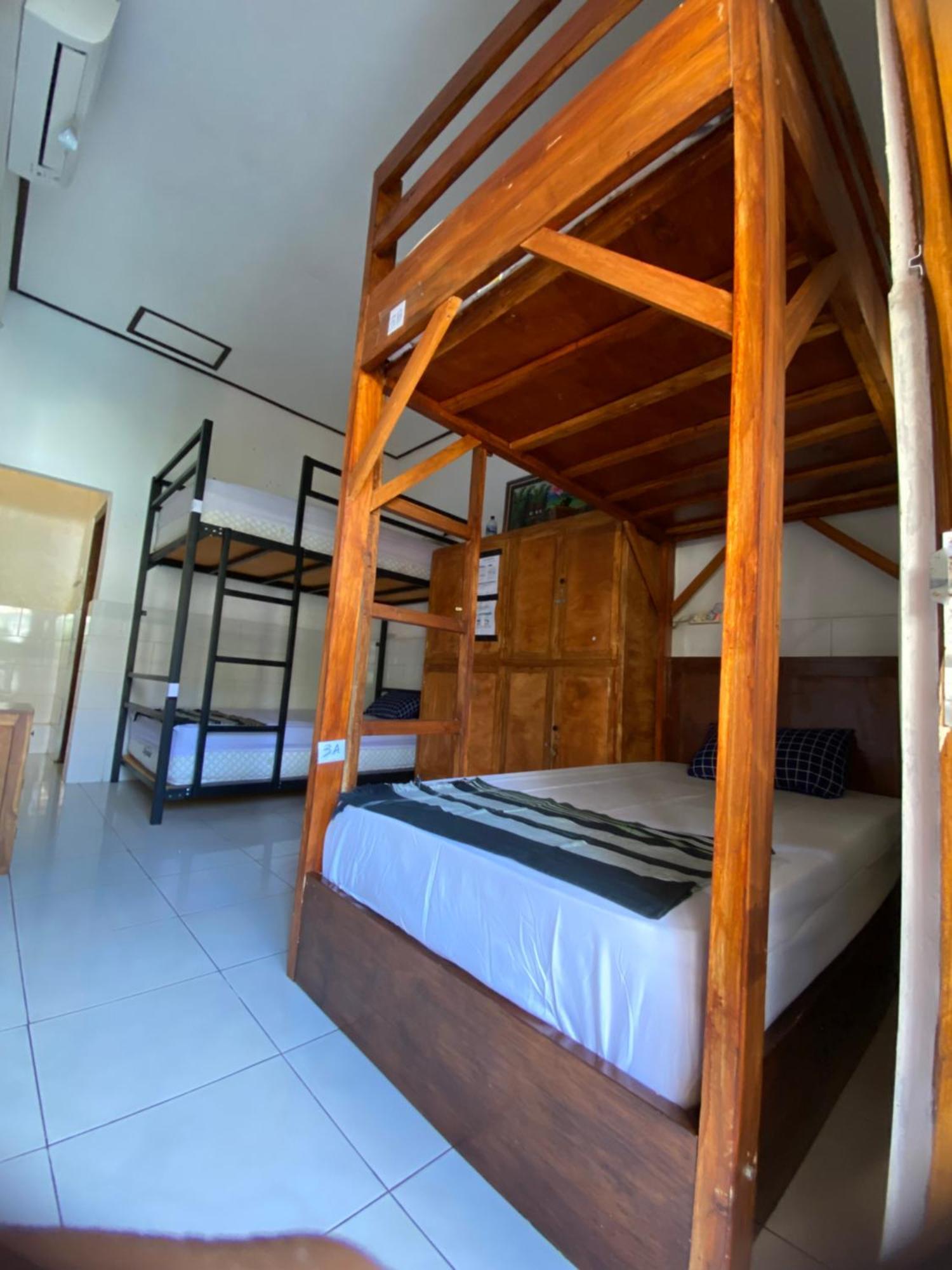 Batununggul My Art Hostel מראה חיצוני תמונה